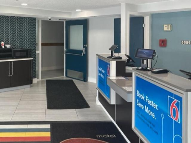 Studio 6 Suites East Syracuse Airport エクステリア 写真