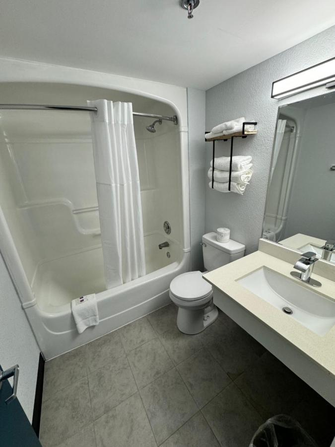 Studio 6 Suites East Syracuse Airport エクステリア 写真